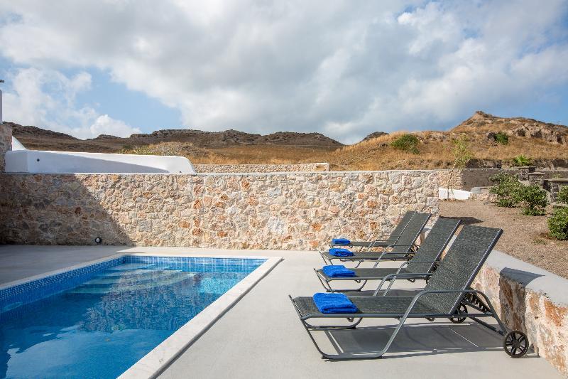 Desiterra Resort Suites & Villas Karterádos Eksteriør billede