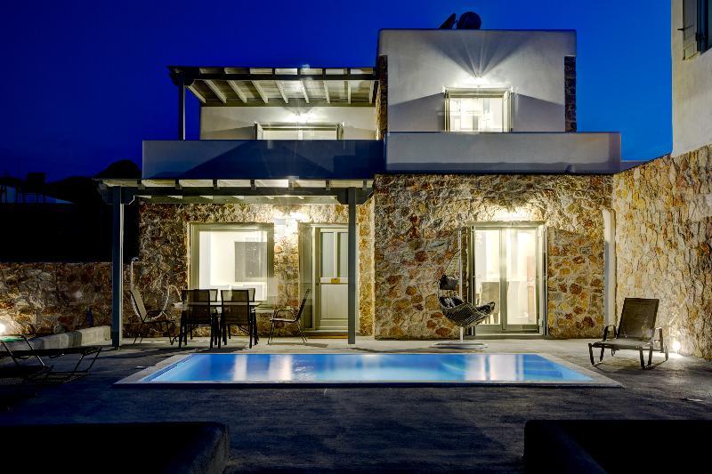 Desiterra Resort Suites & Villas Karterádos Eksteriør billede