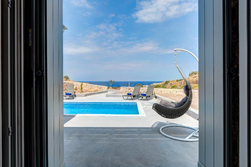 Desiterra Resort Suites & Villas Karterádos Eksteriør billede