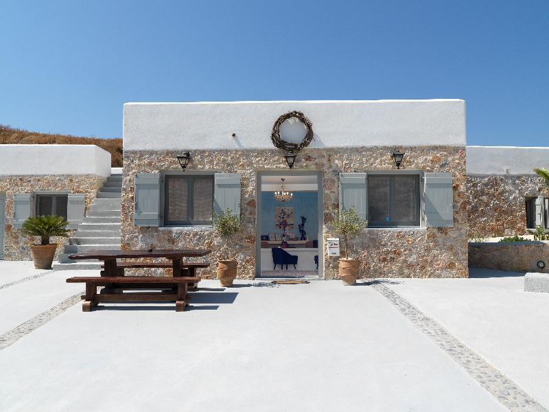 Desiterra Resort Suites & Villas Karterádos Eksteriør billede